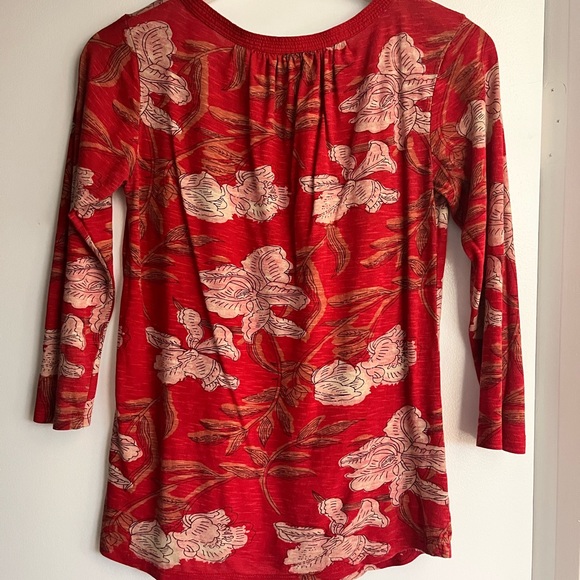 Lucky Brand floral print cotton tissue henley split-collar top / t-shirt - Picture 2 of 5
